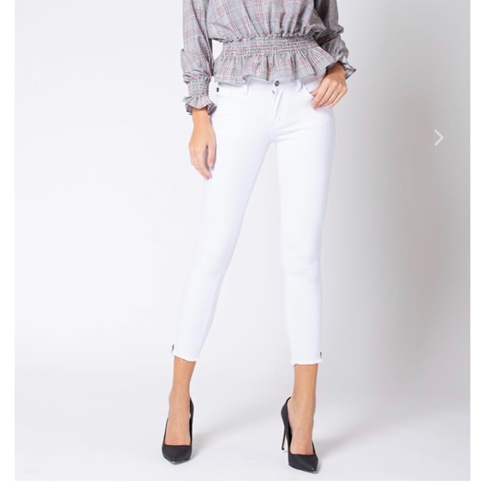 KANCAN Midrise White ZIP Ankle Jeans